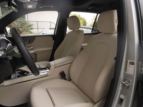 Used 2026 Mercedes-Benz GLB 250 image 13