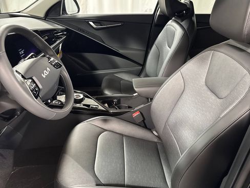 New 2026 Kia Niro Wave FWD image 3