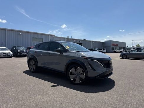 Used 2023 Nissan Ariya AWD/4WD image 1