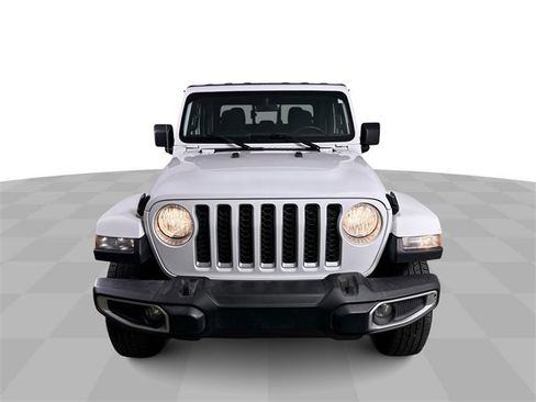 Used 2023 Jeep Gladiator Overland image 3