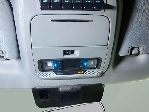 New 2026 Ford F350 Lariat w/ Black Appearance Package image 33