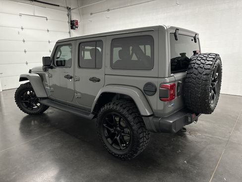 Used 2021 Jeep Wrangler Unlimited Sahara w/ Cold Weather Group AWD/4WD image 6