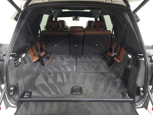 Used 2025 BMW X7 xDrive40i w/ M Sport Package AWD/4WD image 6