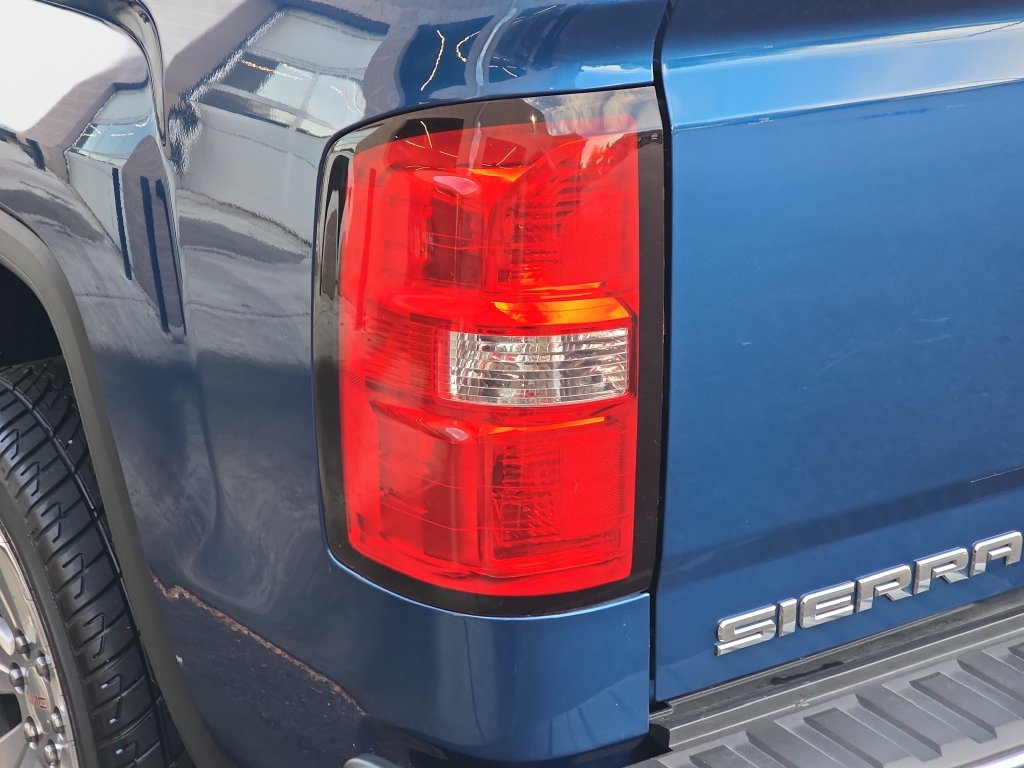 Used 2015 GMC Sierra 1500 SLT w/ SLT Preferred Package AWD/4WD image 34