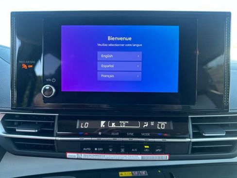 New 2026 Toyota Sienna LE FWD image 13