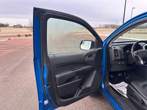 Used 2022 GMC Canyon Elevation image 11