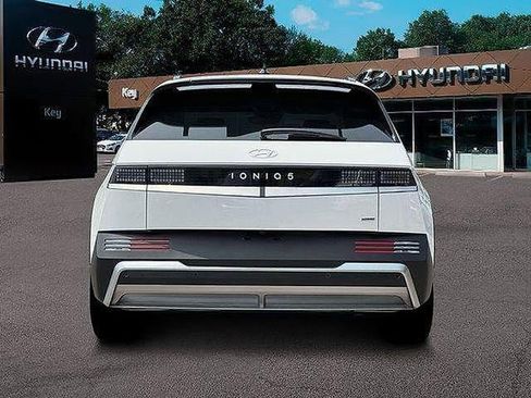 New 2025 Hyundai Ioniq 5 SEL AWD/4WD image 8