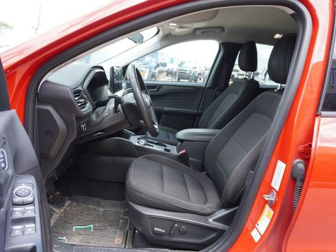 Certified 2024 Ford Escape Active w/ Tech Pack #1 FWD image 6