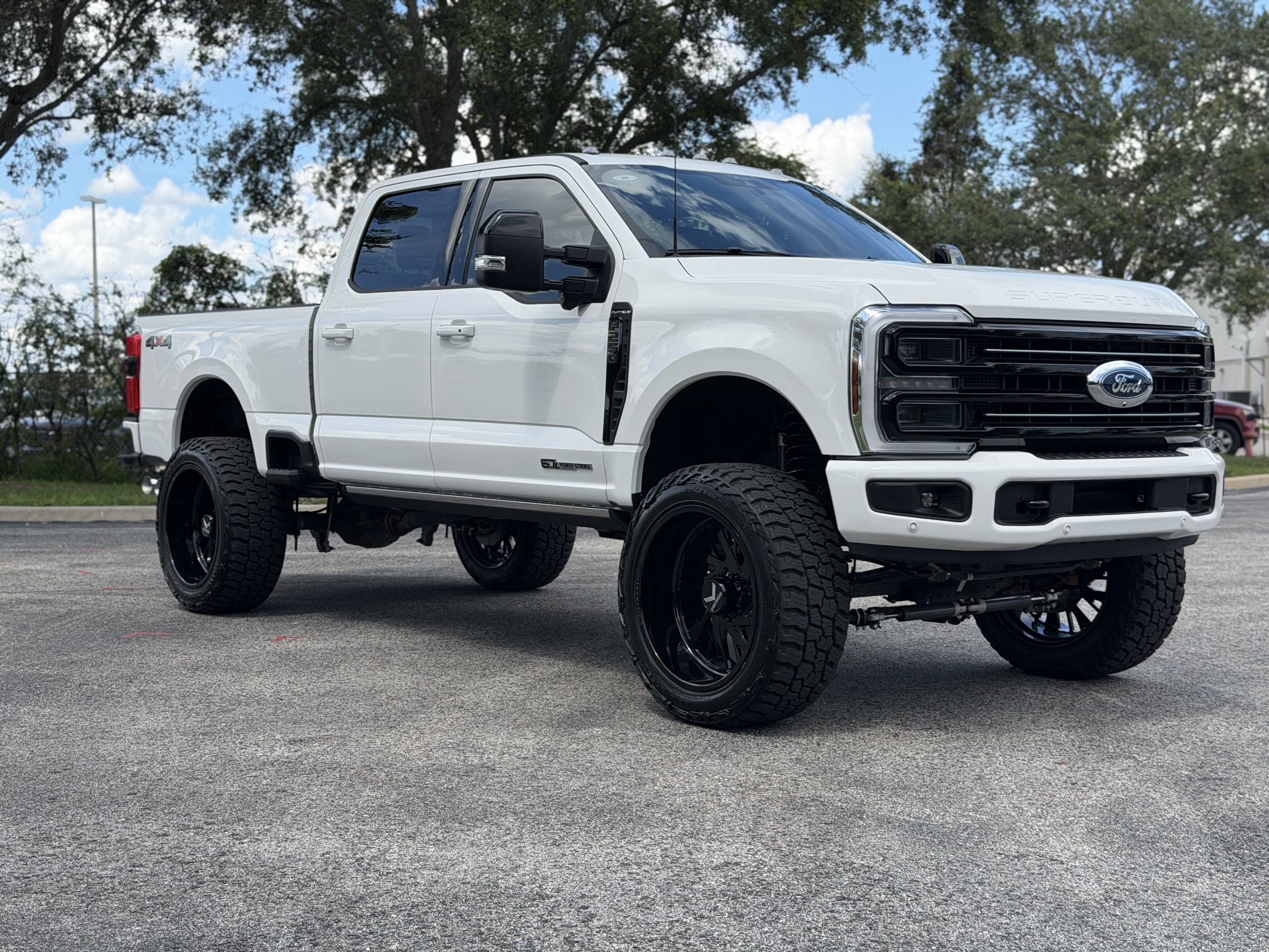 Used 2026 Ford F250 Platinum AWD/4WD image 7