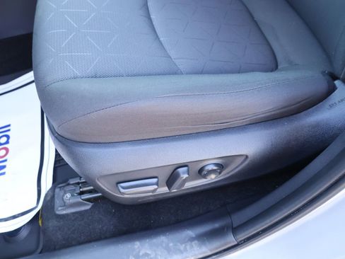 Used 2024 Toyota RAV4 XLE FWD image 19