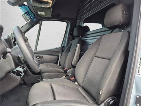 Used 2024 Mercedes-Benz Sprinter 2500 image 15