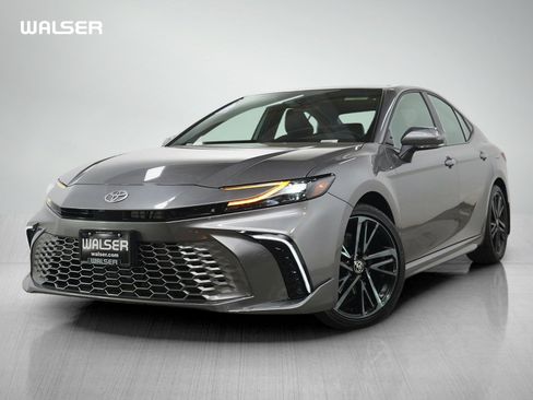 Used 2025 Toyota Camry XSE AWD/4WD image 1