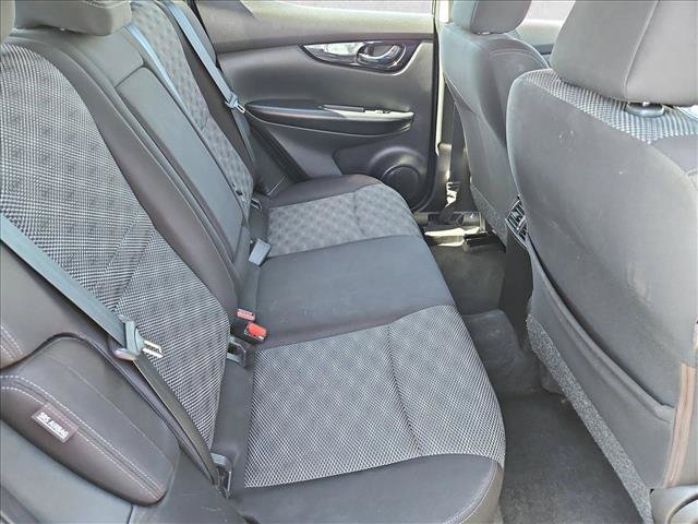 Used 2020 Nissan Rogue Sport SV AWD/4WD image 24