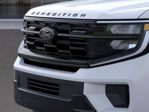 New 2026 Ford Expedition Platinum w/ Stealth Appearance Package AWD/4WD image 17
