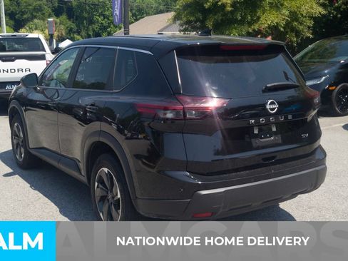 Used 2024 Nissan Rogue SV FWD image 4