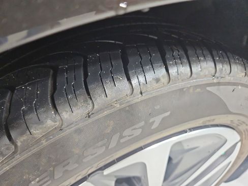 Used 2018 Honda Accord Touring image 28