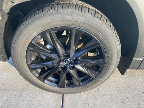 New 2025 MAZDA CX-5 Carbon Edition image 25