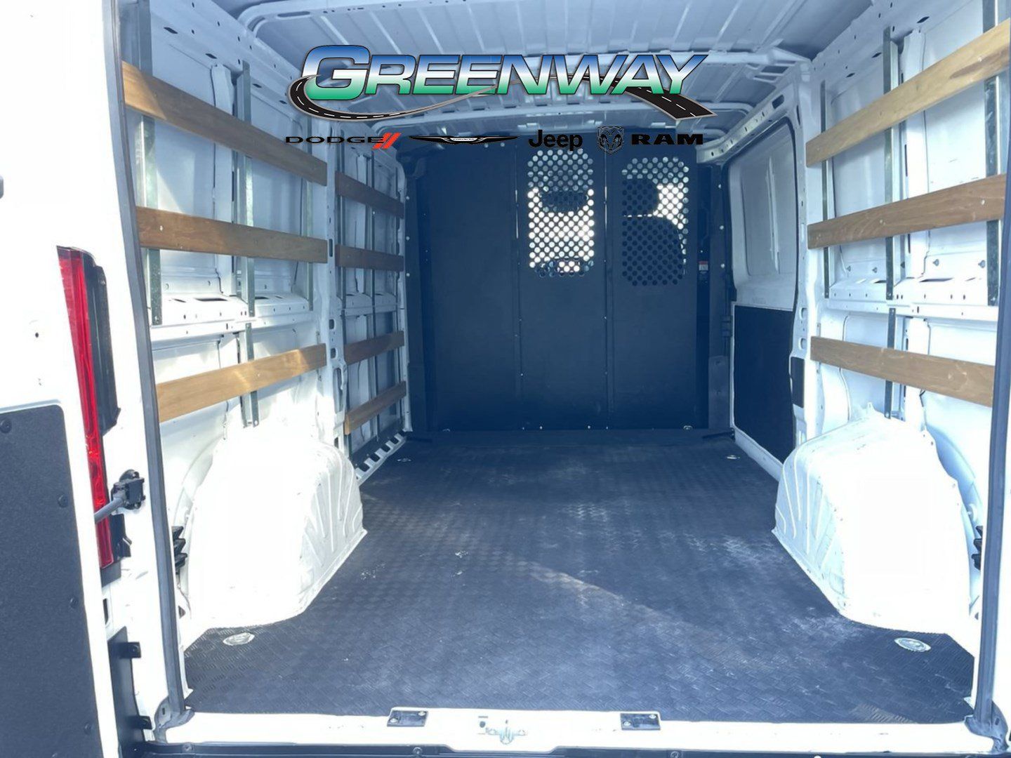 Used 2025 RAM ProMaster 2500 w/ U-Haul Equipment Group FWD image 8