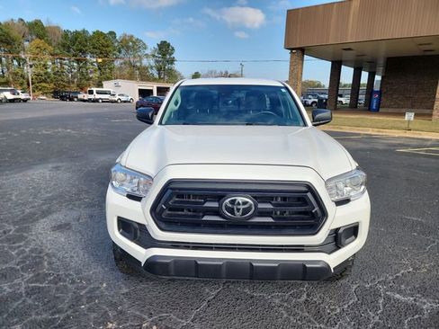 Used 2022 Toyota Tacoma 2WD Access Cab image 8
