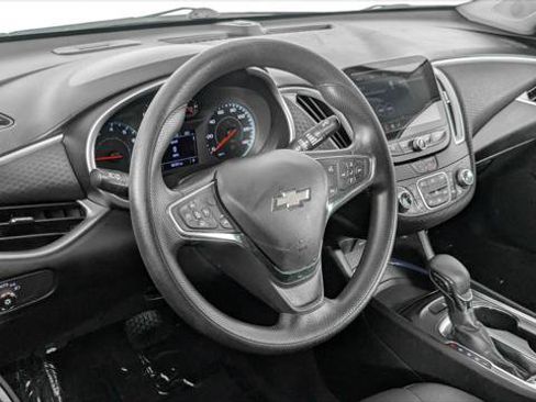 Used 2023 Chevrolet Malibu LT FWD image 20