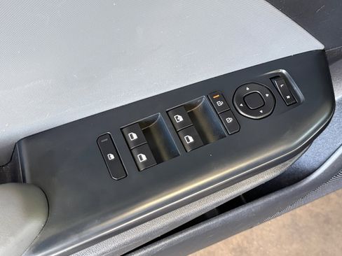 Used 2025 Kia K4 FWD image 14