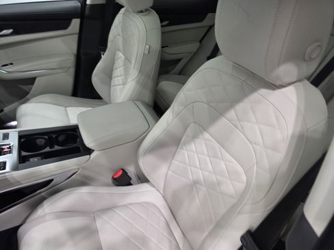 Used 2022 Jaguar F-PACE S AWD/4WD image 8