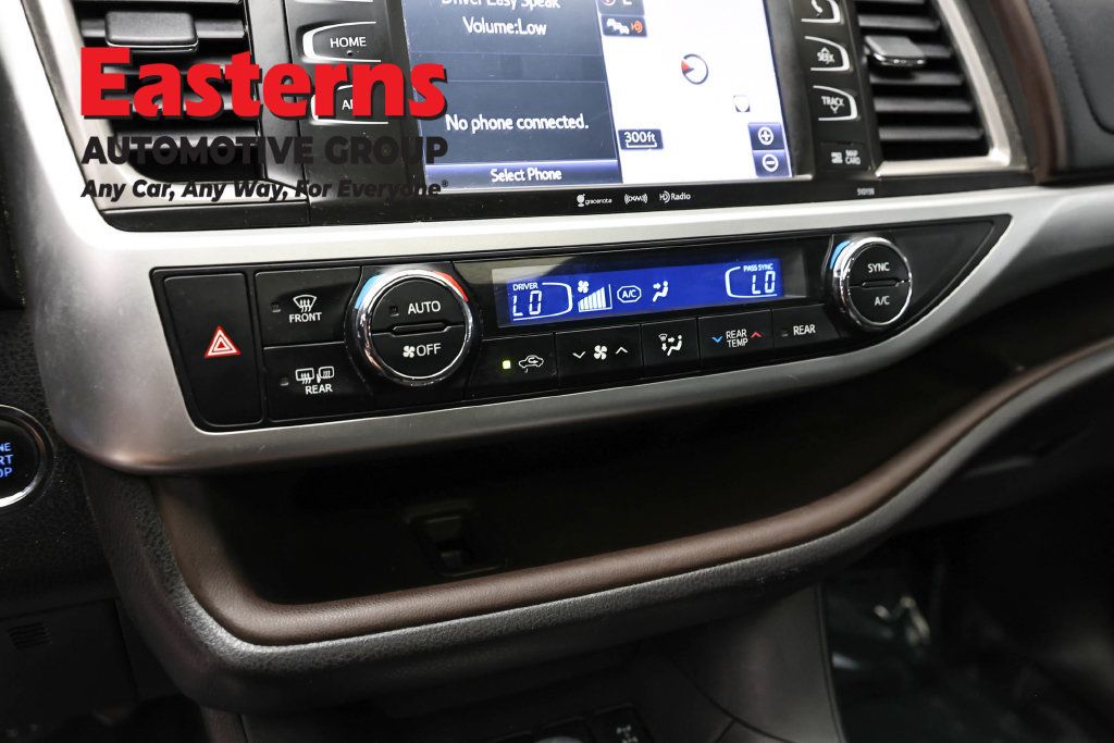 Used 2016 Toyota Highlander XLE AWD/4WD image 22