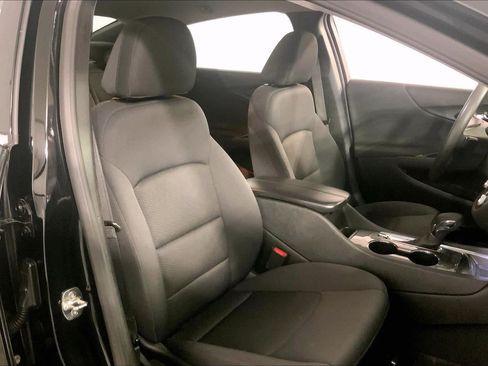 Used 2025 Chevrolet Malibu LT FWD image 7