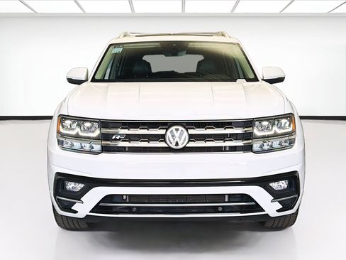 Used 2019 Volkswagen Atlas SEL R-Line image 2