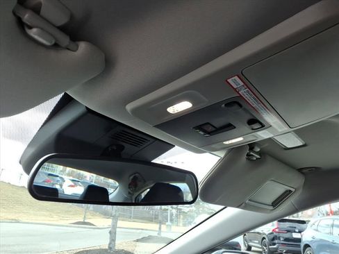 Used 2025 Toyota Camry LE image 22