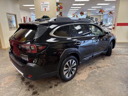 Used 2024 Subaru Outback Touring XT image 12