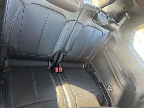 Used 2024 Jeep Grand Cherokee L Limited w/ Luxury Tech Group II AWD/4WD image 34