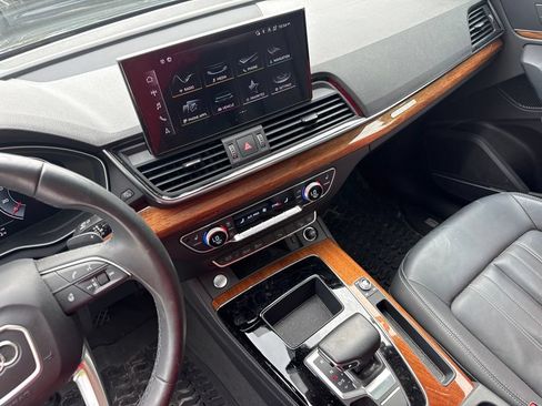 Used 2023 Audi Q5 2.0T Premium Plus w/ Premium Plus Package AWD/4WD image 16