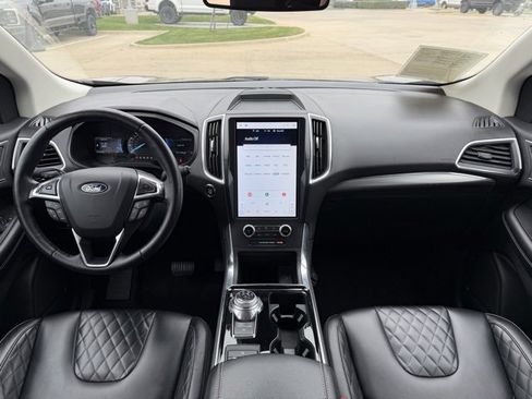 Certified 2023 Ford Edge Titanium image 21
