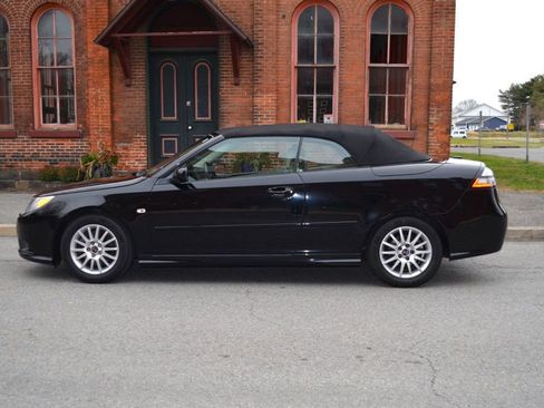 Used 2008 Saab 9-3 2.0T w/ Cold Weather Package image 7