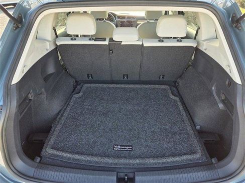 Used 2019 Volkswagen Tiguan SE image 13