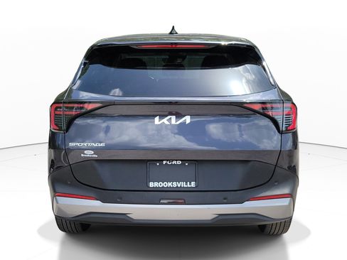 Used 2026 Kia Sportage LX FWD image 5
