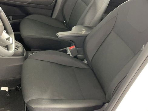 New 2025 Nissan Kicks Play S image 12