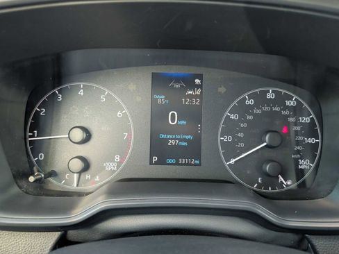 Used 2023 Toyota Corolla LE image 10