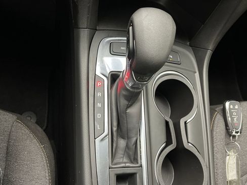 Certified 2022 Chevrolet Equinox LT w/ Driver Convenience Package image 24