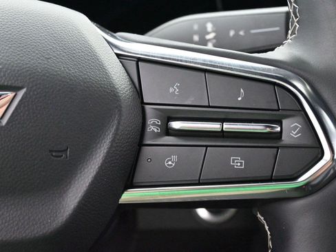 Used 2025 Chevrolet Traverse High Country FWD image 21