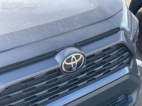 Used 2025 Toyota RAV4 XLE Premium image 6