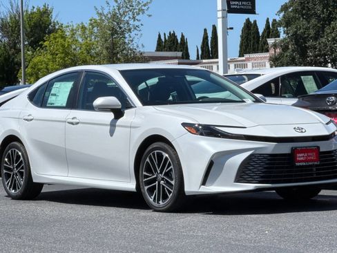 New 2026 Toyota Camry XLE FWD image 10