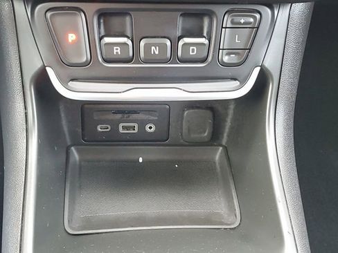 Used 2019 GMC Terrain SLT w/ Preferred Package image 21