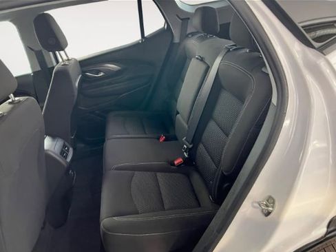 Used 2023 GMC Terrain SLE w/ Driver Convenience Package FWD image 11