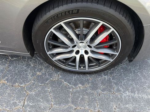 Used 2019 Maserati Ghibli S GranLusso AWD/4WD image 39