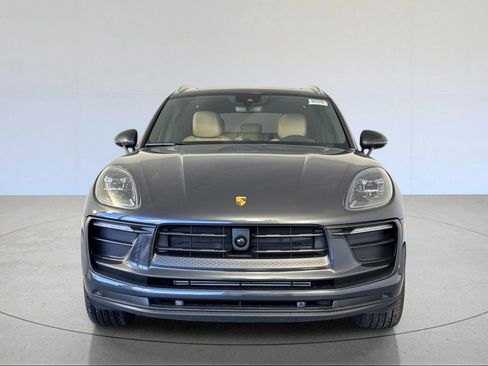 New 2026 Porsche Macan image 11