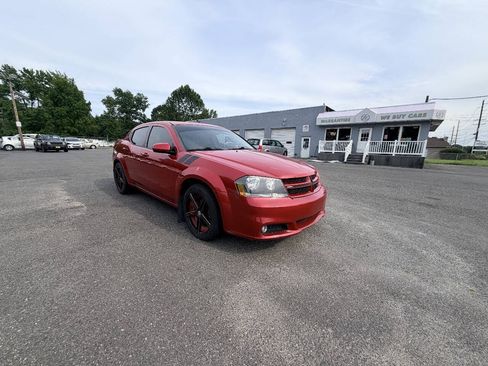 Used 2014 Dodge Avenger R/T w/ Sun/Sound Group FWD image 16