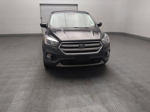 Used 2017 Ford Escape SE FWD image 14