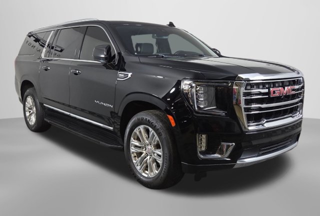Used 2021 GMC Yukon XL SLT w/ SLT Luxury Plus Package AWD/4WD image 2